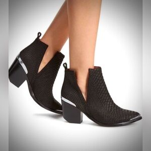 Free People Booties / US7